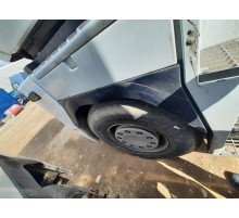 Б/у Накладка на крыло кабины (полумесяц, арка) левая сторона Renault Magnum Euro 5 (Рено Магнум Евро 5) 5010574800