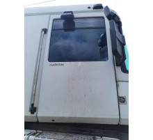 Б/у Двері (права сторона – R) Renault Magnum Euro 5 (Рено Магнум Евро 5) 5010301523