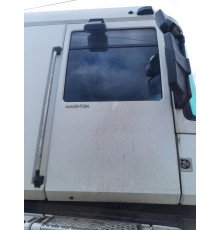 Б/у Дверь (правая сторона – R) Renault Magnum Euro 5 (Рено Магнум Евро 5) 5010301523