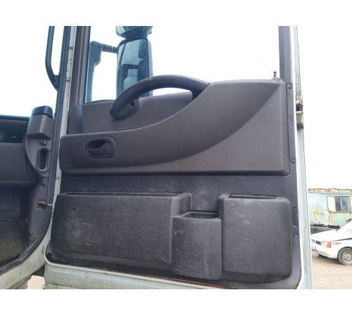 Б/у Карта дверей (права) Renault Magnum Euro 5 (Рено Магнум Евро 5) 5010441036