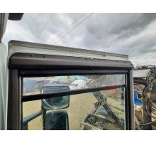 Б/у Электро шторка правых дверей Renault Magnum Euro 5 (Рено Магнум Евро 5) 5010605096
