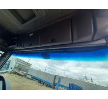 Б/у Электрическая шторка лобового стекла Renault Magnum Euro 5 (Рено Магнум Евро 5) 5010605094
