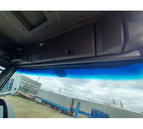 Б/у Электрическая шторка лобового стекла Renault Magnum Euro 5 (Рено Магнум Евро 5) 5010605094