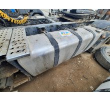 Б/у Паливний (топливний) бак на 725 л. Renault Magnum Euro 5 (Рено Магнум Евро 5) 7420507578