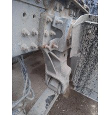 Б/у Кронштейн задней полурессоры Renault Magnum Euro 5 (Рено Магнум Евро 5) 7421682250