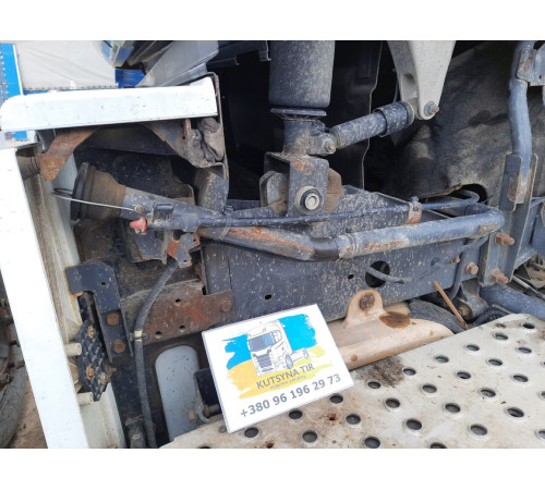 Б/у Щуп масла Renault Magnum DXi Euro 5 (Рено Магнум Евро 5) 7421140461