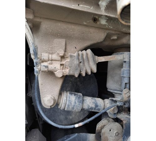 Б/у Кран (датчик) уровня кабины Renault Magnum DXi Euro 5 (Рено Магнум Евро 5) 7420746460