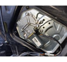 Б/у Моторчик стеклоподъемника правый (R) Scania R Euro 5 HPI (Скания Р хпи Евро 5) 2572363