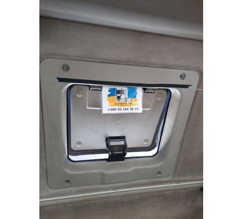 Б/у люк на даху (механічний) Volvo FH12 Euro 3 (Вольво ФШ 12 Євро 3) 3176408