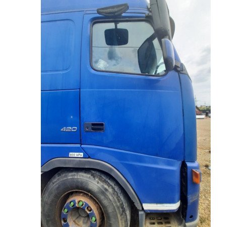 Б/у двери правые (R) Volvo FH12 Euro 3 (Вольво ФШ 12 Евро 3) 20360543