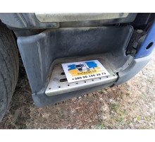Б/у подножка, ступенька малая, нижняя (мыльница), правая (R) Volvo FH12 Euro 3 (Вольво ФШ 12 Евро 3) 3175407, 20529640