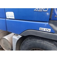 Б/у продолжение (накладка) переднего крыла, правого (R) Volvo FH12 Euro 3 (Вольво ФШ 12 Евро 3) 3175930