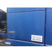 Б/у кришка бокового бардачка (бомболюка, інструментального ящика) Volvo FH12 Euro 3 (Вольво ФШ 12 Євро 3) 3176123