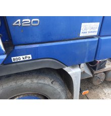 Б/у продолжение (накладка) переднего крыла, левого (L) Volvo FH12 Euro 3 (Вольво ФШ 12 Евро 3) 3175929