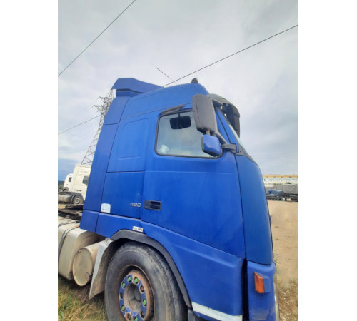 Б/у кабіна першої комплектності Volvo FH12 Euro 3 (Вольво ФШ 12 Євро 3) 85106831