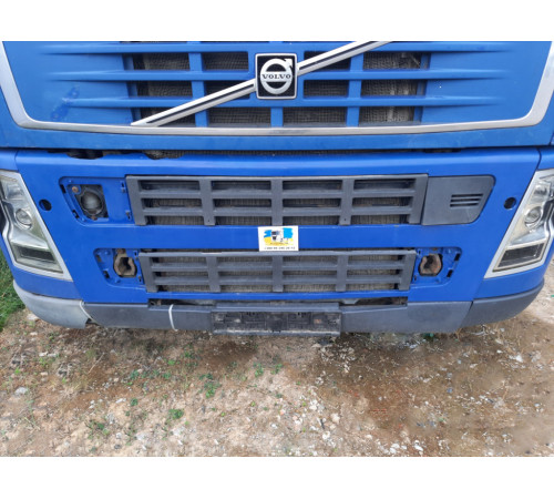 Б/у облицовка решетки радиатора Volvo FH12 Euro 3 (Вольво ФШ 12 Евро 3) 20453716