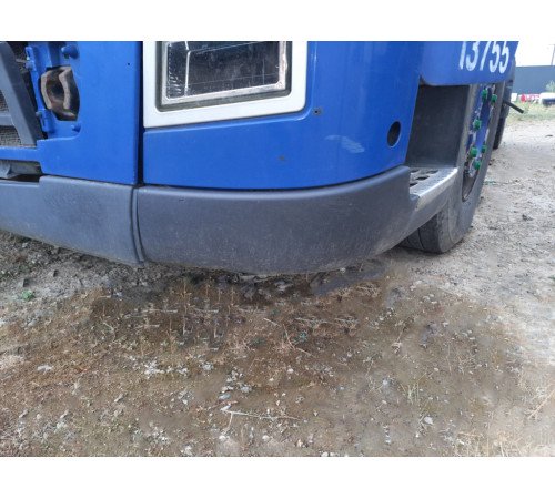 Б/у нижній кут бампера (губа), правий (R) Volvo FH12 Euro 3 (Вольво ФШ 12 Євро 3) 20529741