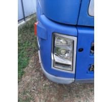 Б/у облицювання фари правої (R) Volvo FH12 Euro 3 (Вольво ФШ 12 Євро 3) 20452889