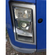 Б/у фара права (R) Volvo FH12 Euro 3 (Вольво ФШ 12 Євро 3) 20713711