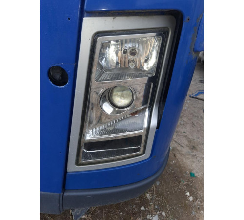 Б/у фара ліва (L) Volvo FH12 Euro 3 (Вольво ФШ 12 Євро 3) 20713710