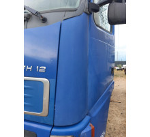 Б/у угол кабины (дефлектор), левый (L) Volvo FH12 Euro 3 (Вольво ФШ 12 Евро 3) 20379175