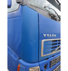 Б/у кут кабіни (дефлектор), правий (R) Volvo FH12 Euro 3 (Вольво ФШ 12 Євро 3) 20379176