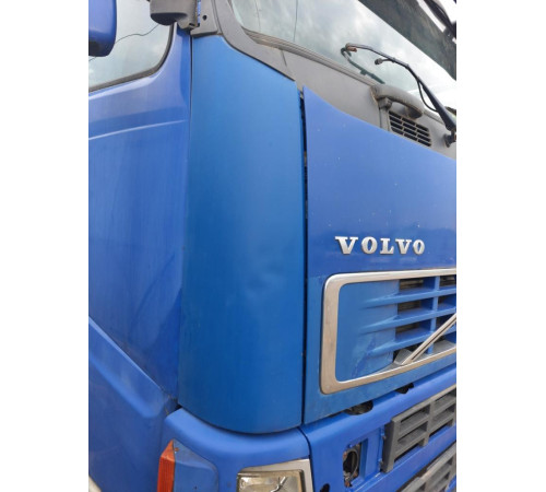 Б/у угол кабины (дефлектор), правый (R) Volvo FH12 Euro 3 (Вольво ФШ 12 Евро 3) 20379176