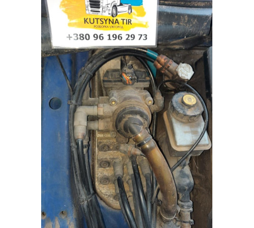 Б/у кран гальмівний головний Volvo FH12 Euro 3 (Вольво ФШ 12 Євро 3) 3986374