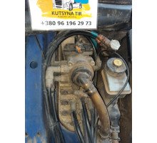 Б/у кран гальмівний головний Volvo FH12 Euro 3 (Вольво ФШ 12 Євро 3) 3986374