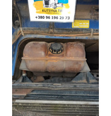 Б/у бачок радиатора (расширительный) Volvo FH12 Euro 3 (Вольво ФШ 12 Евро 3) 1676400