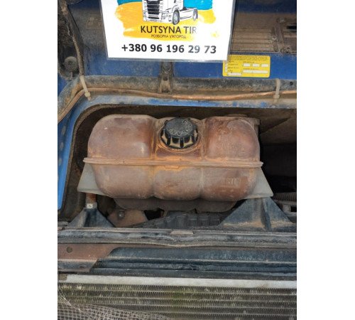 Б/у бачок радиатора (расширительный) Volvo FH12 Euro 3 (Вольво ФШ 12 Евро 3) 1676400