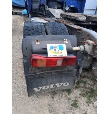 Б/у крыло заднее, левое (L), с фонарём и кронштейном Volvo FH12 Euro 3 (Вольво ФШ 12 Евро 3) 20392599, 20392544