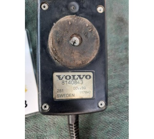 Б/у пульт управления пневмоподвеской Volvo FH12 Euro 2 (Вольво ФШ 12 Евро 2) 8140843