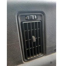 Б/у дефлектор повітря торпеди (решітка вентиляційна) Volvo FH12 Euro 2 (Вольво ФШ 12 Євро 2) 3176435