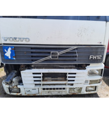 Б/у решітка передня Volvo FH12 Euro 2 (Вольво ФШ 12 Євро 2) 8144455
