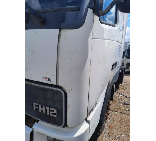 Б/у угол (дефлектор) кабины левый (L) Volvo FH12 Euro 2 (Вольво ФШ 12 Евро 2) 8189092