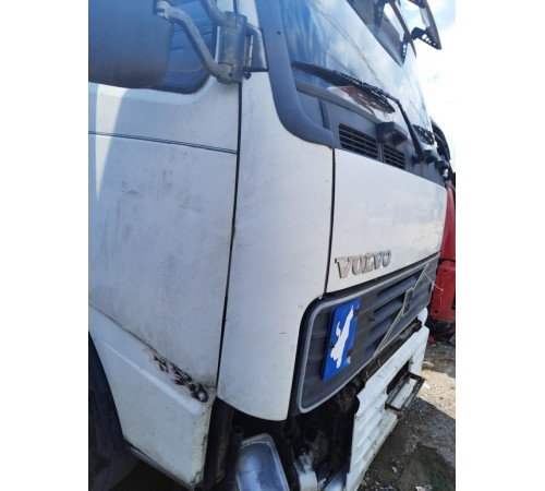 Б/у угол (дефлектор) кабины правый (R) Volvo FH12 Euro 2 (Вольво ФШ 12 Евро 2) 8189093