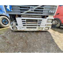 Б/у решітка (облицювання) радіатора Volvo FH12 Euro 2 (Вольво ФШ 12 Євро 2) 1063509