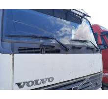 Б/у панель стеклоочистителей (жабо) под лобовым стеклом Volvo FH12 Euro 2 (Вольво ФШ 12 Евро 2) 8189295