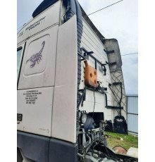 Б/у спойлер кабіни лівий Volvo FH12 Euro 2 (Вольво ФШ 12 Євро 2) 1062998