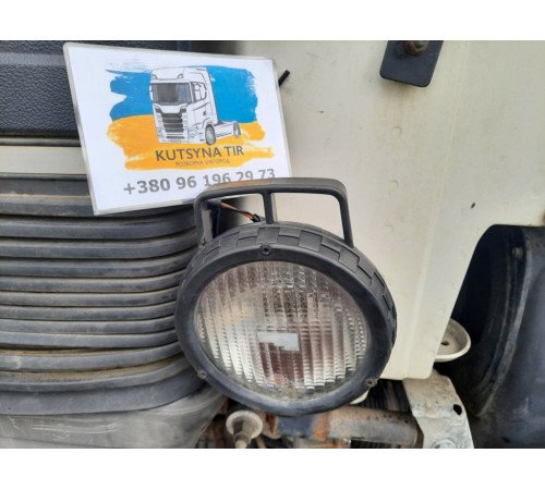 Б/у рабочая фара (фонарь за кабиной, подсветка) Volvo FH12 Euro 2 (Вольво ФШ 12 Евро 2) 8191022