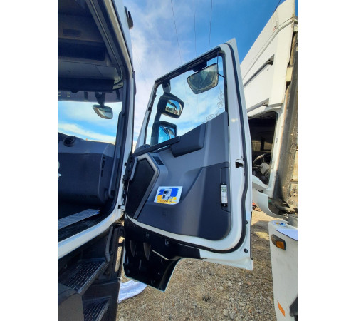 Б/у Двері кабіни (ліві, праві) Renault T Truck Range Gama Euro 6 (Рено Т ЕВРО 6) 7482702818, 7482702620