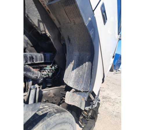 Б/у крыло кабины переднее, правое (R) Volvo FH12 Euro 2 (Вольво ФШ 12 Евро 2) 8144552