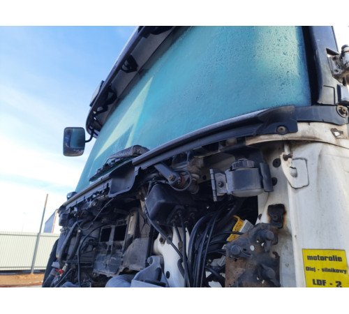 Б/у панель жабо под лобовым стеклом Scania R Euro 5 HPI (Скания Р Евро 5) 1451271, 1866913, 1451270