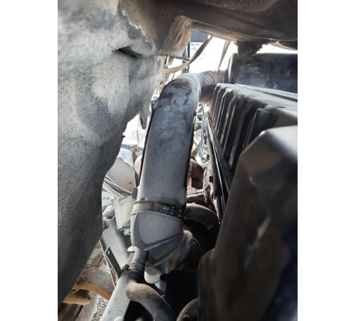 Б/у патрубок повітряного фільтра Volvo FH12 Euro 3 (Вольво ФШ 12 Євро 3) 3183830