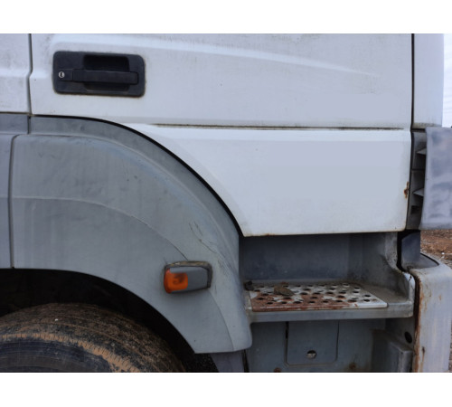 Б/у підножка, ступенька велика, права Mercedes-Benz Axor 1840 Euro 3 (Мерседес Аксор Євро 3)