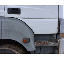 Б/у підножка, ступенька велика, права Mercedes-Benz Axor 1840 Euro 3 (Мерседес Аксор Євро 3)