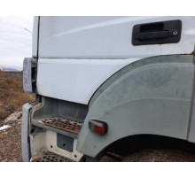 Б/у подножка, ступенька большая, левая Mercedes-Benz Axor 1840 Euro 3 (Мерседес Аксор Евро 3)