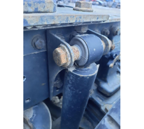 Кронштейн заднього амортизатора підвіски Mercedes-Benz Axor 1840 Euro 3 – б/у A9423260040