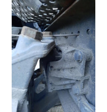 Б/у подушка (кронштейн, опора) КПП Mercedes-Benz Axor 1840 Euro 3 (Мерседес Аксор Євро 3) 9412415713